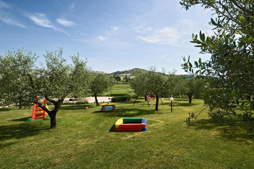Agriturismo Casale Le Selvette Ripa Zewnętrze zdjęcie